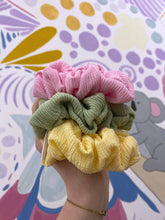 Load image into Gallery viewer, Spring Pastel Scrunchies
